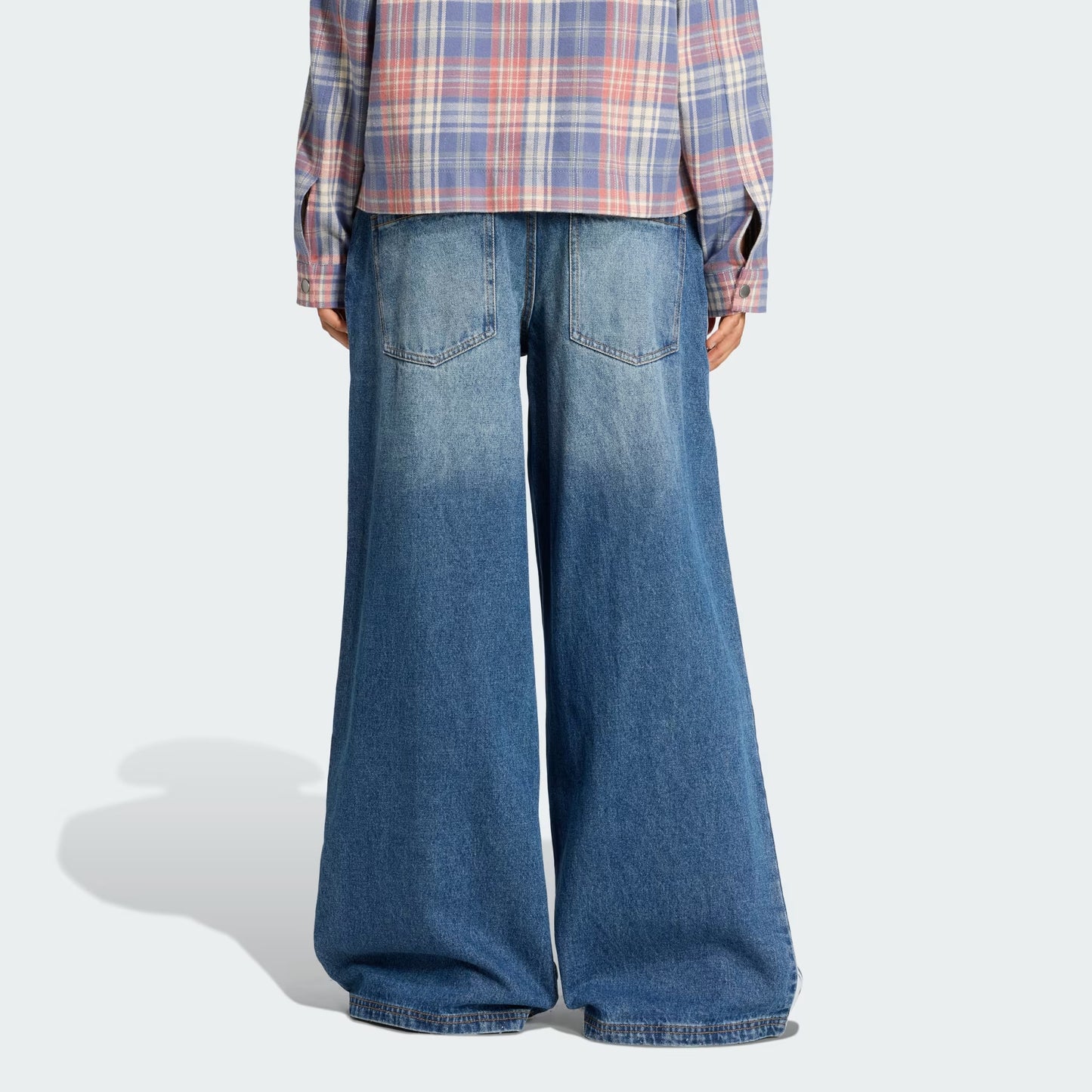 Pantalon Holgado De Mezclilla Desgastados Adidas Originals