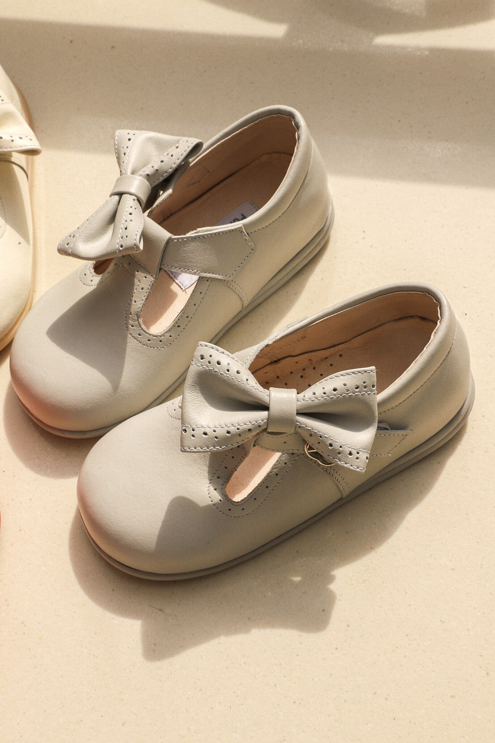 Pepitos Lazo Ivory