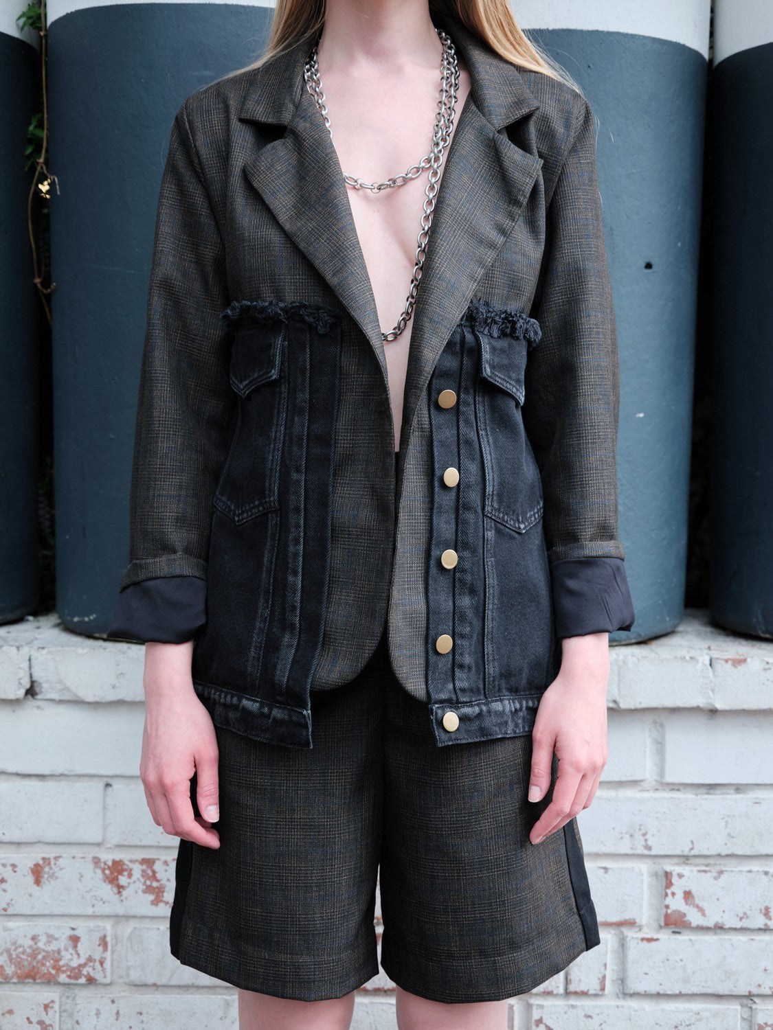 Bermuda Con Franjas En El Costado