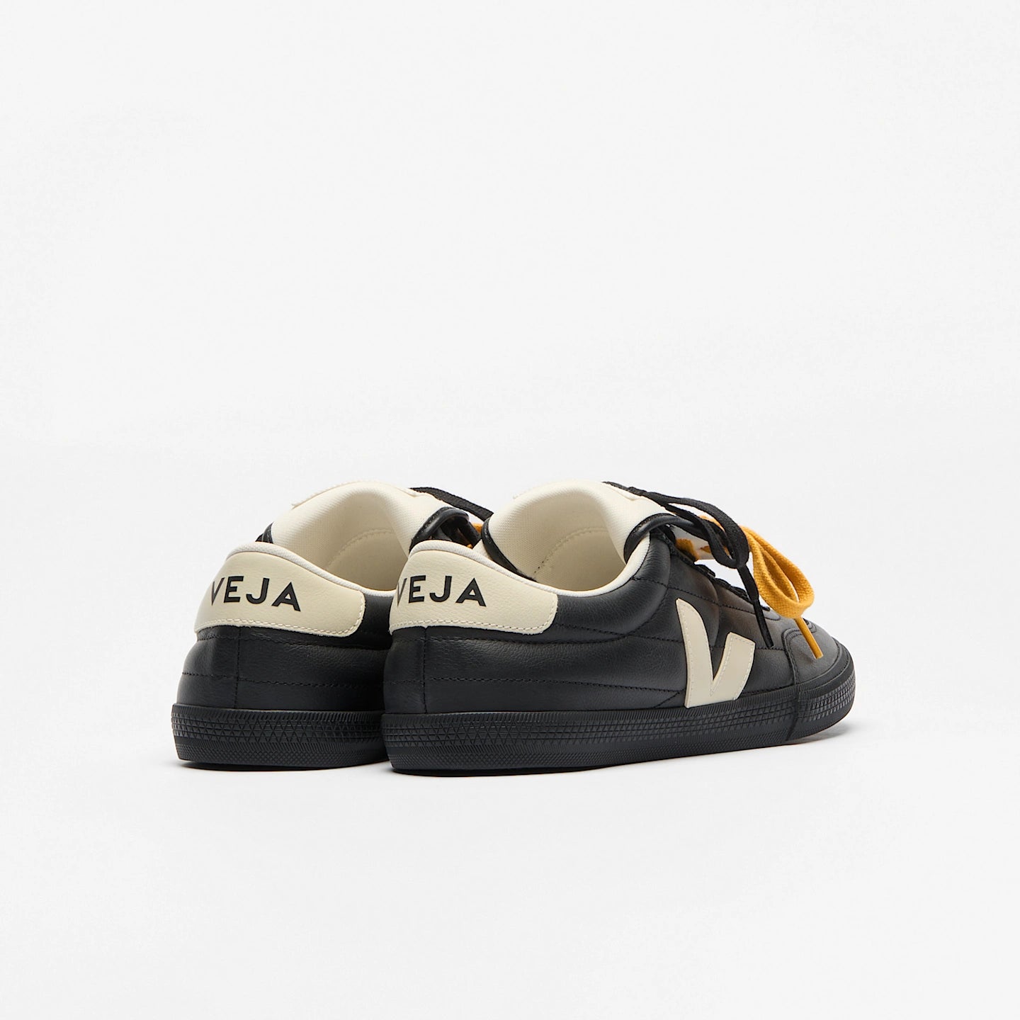 Tenis Veja De Hombre Panenka Veja X Magliano Leath Black