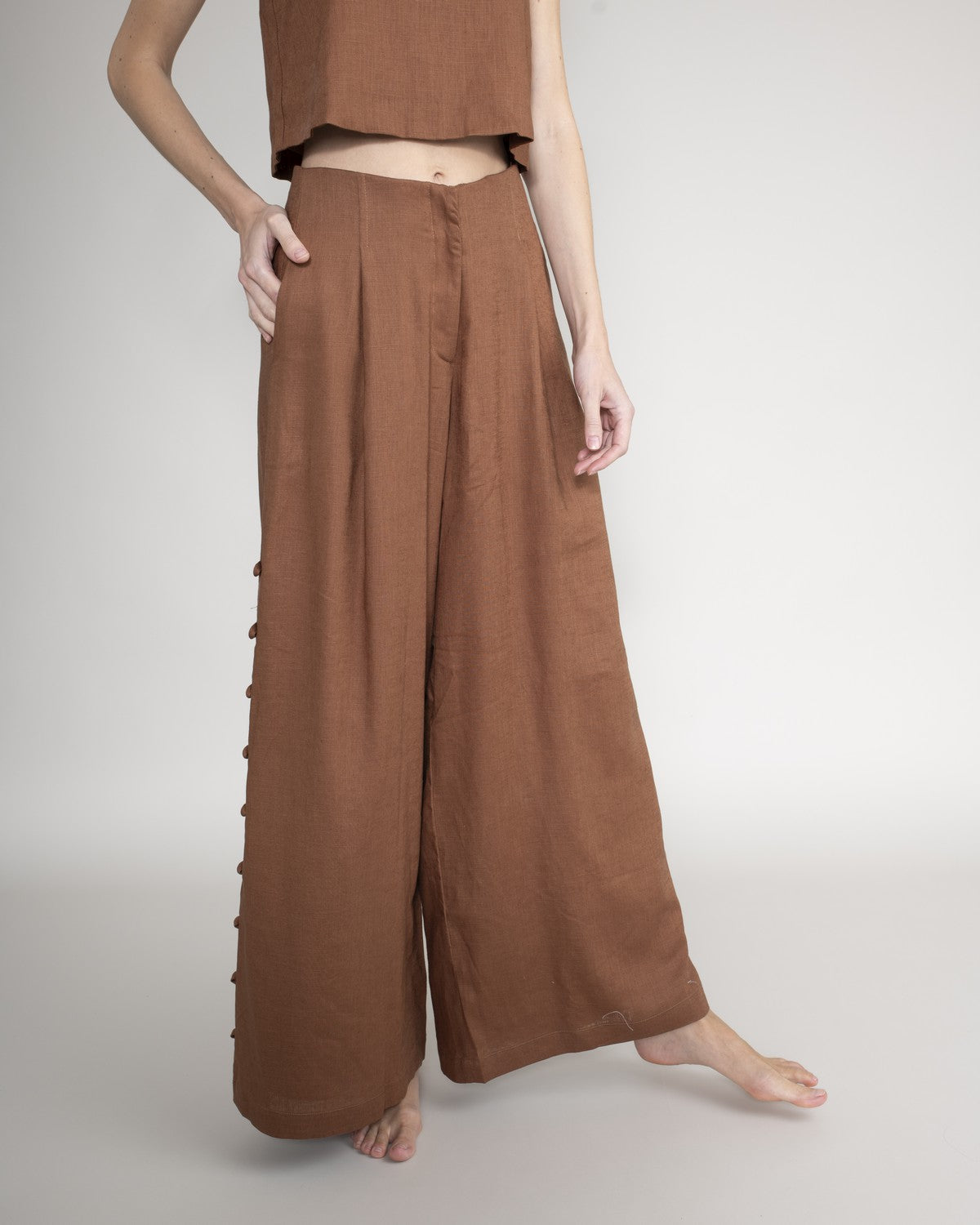 Pantalon Con Abertura