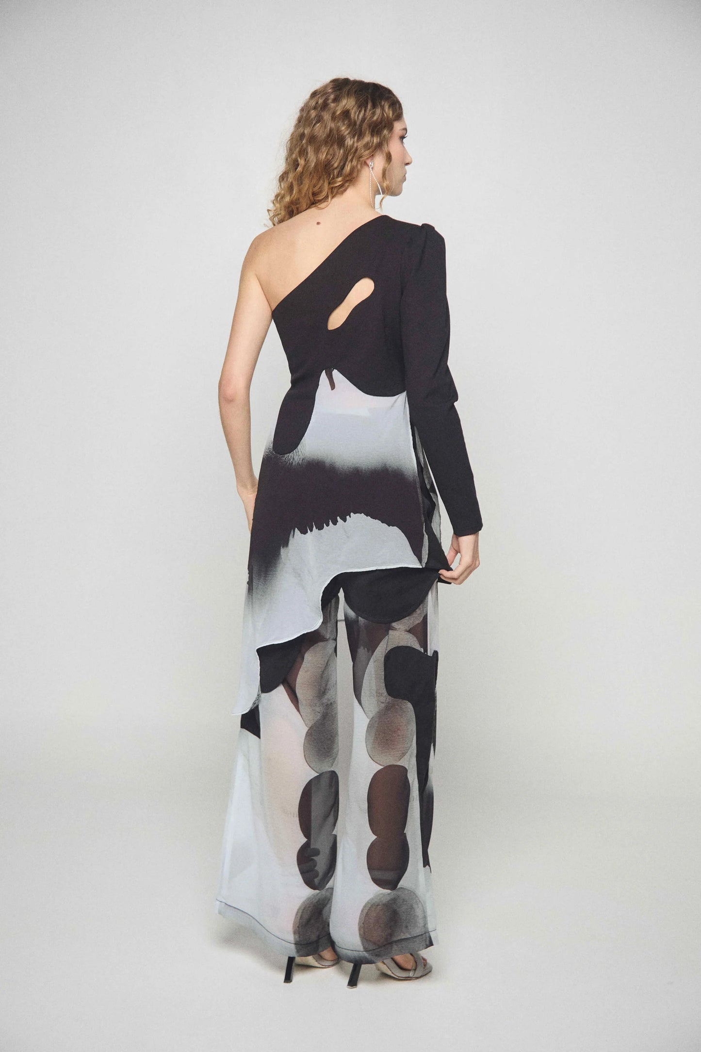 Pantalón Estampado Negro Cygnus ZIERRA LEONA PANTALONES Malva CO