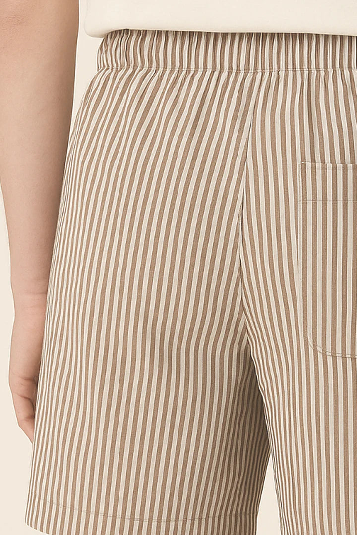 Short Rayas Blanco Y Cafe