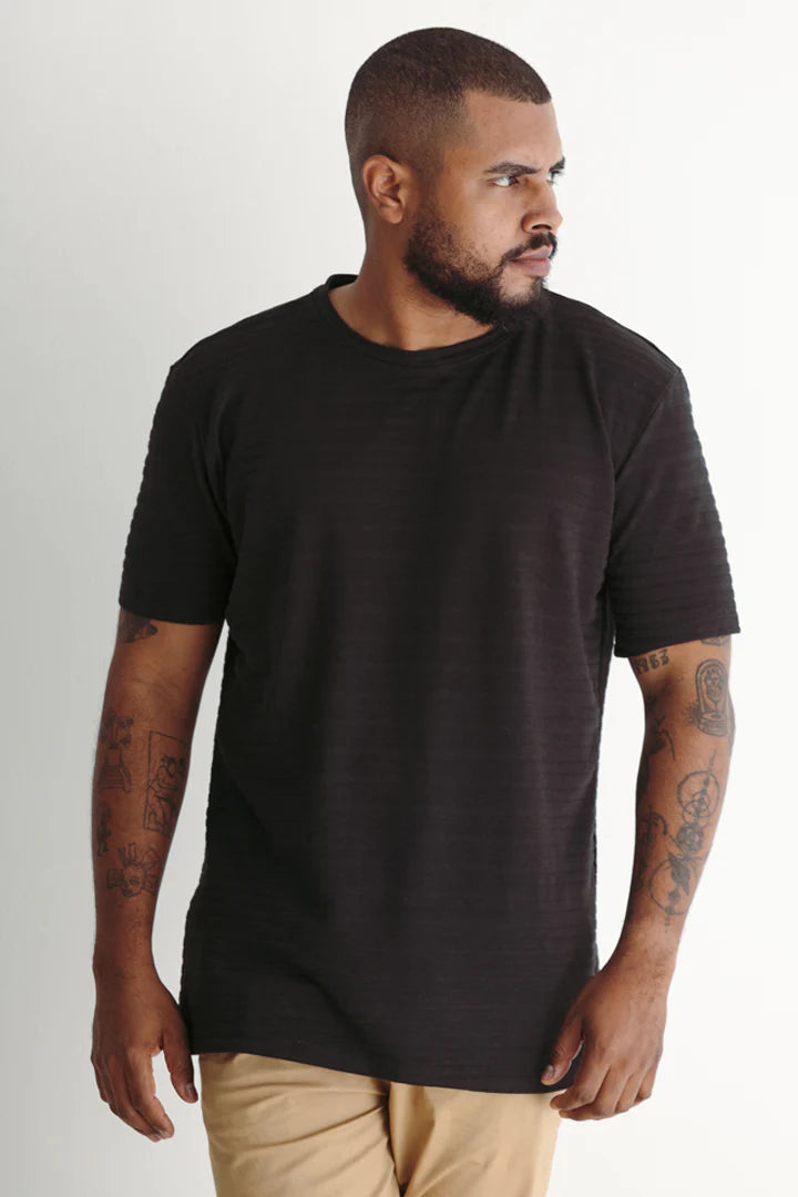 T-Shirt Negra Rayas Malla