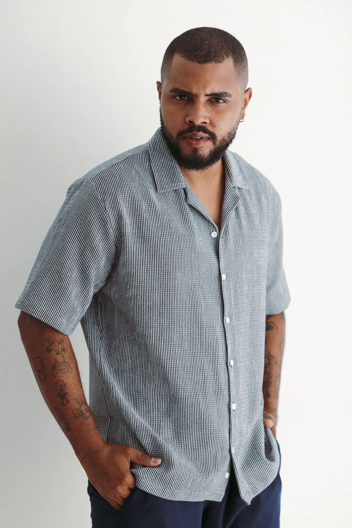 Camisa Tejida Rayas Azul y Blanco