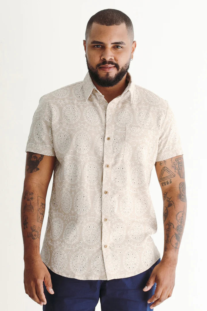 Camisa Troquel Bordado