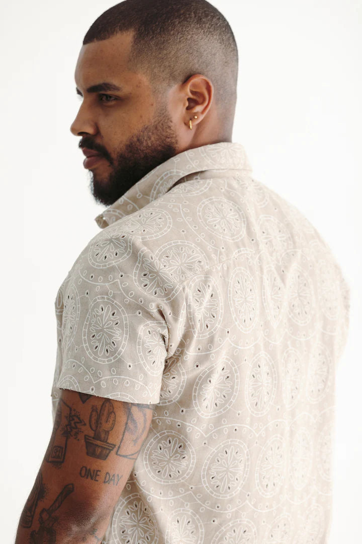 Camisa Troquel Bordado