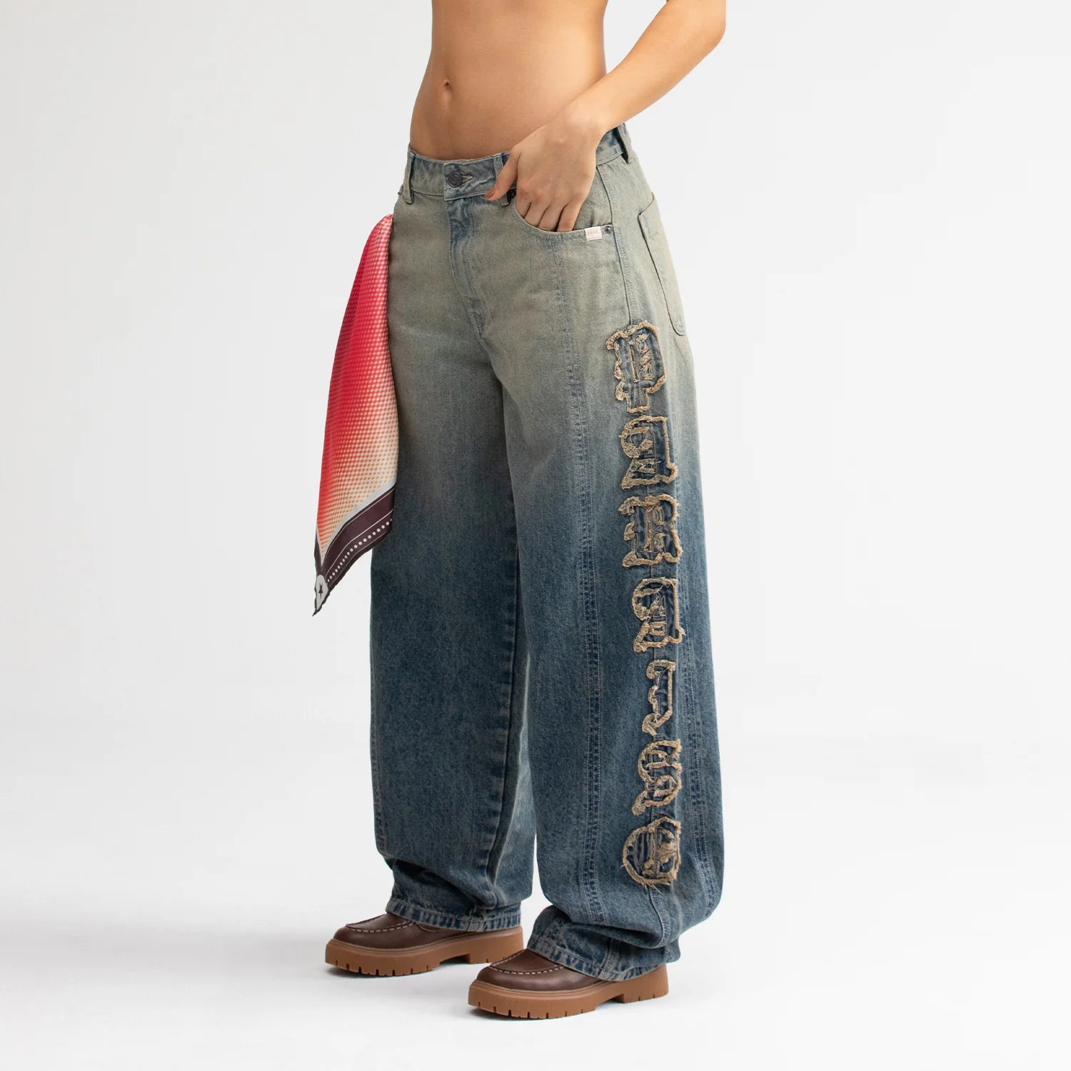 Pantalon Barrel Denim Washed Mujer