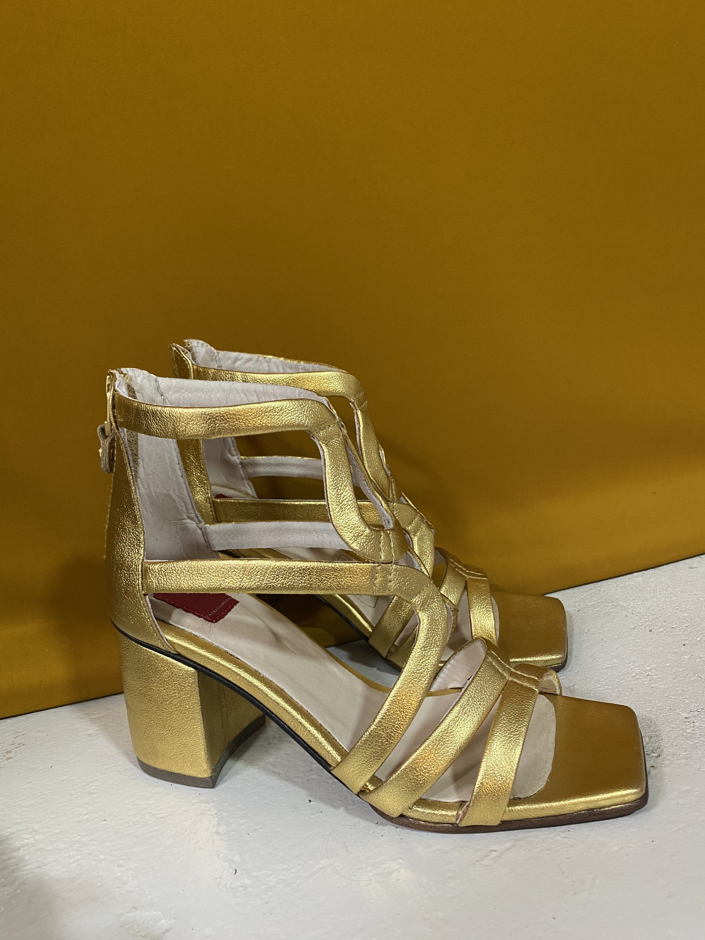 Sandalia Tallos Dorado Mp