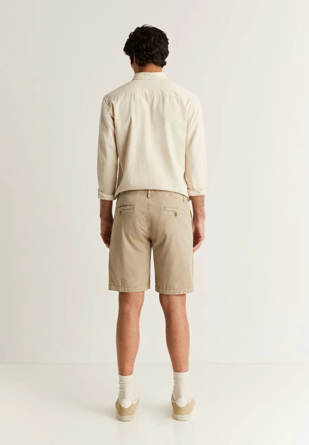 Bermuda Outfitter