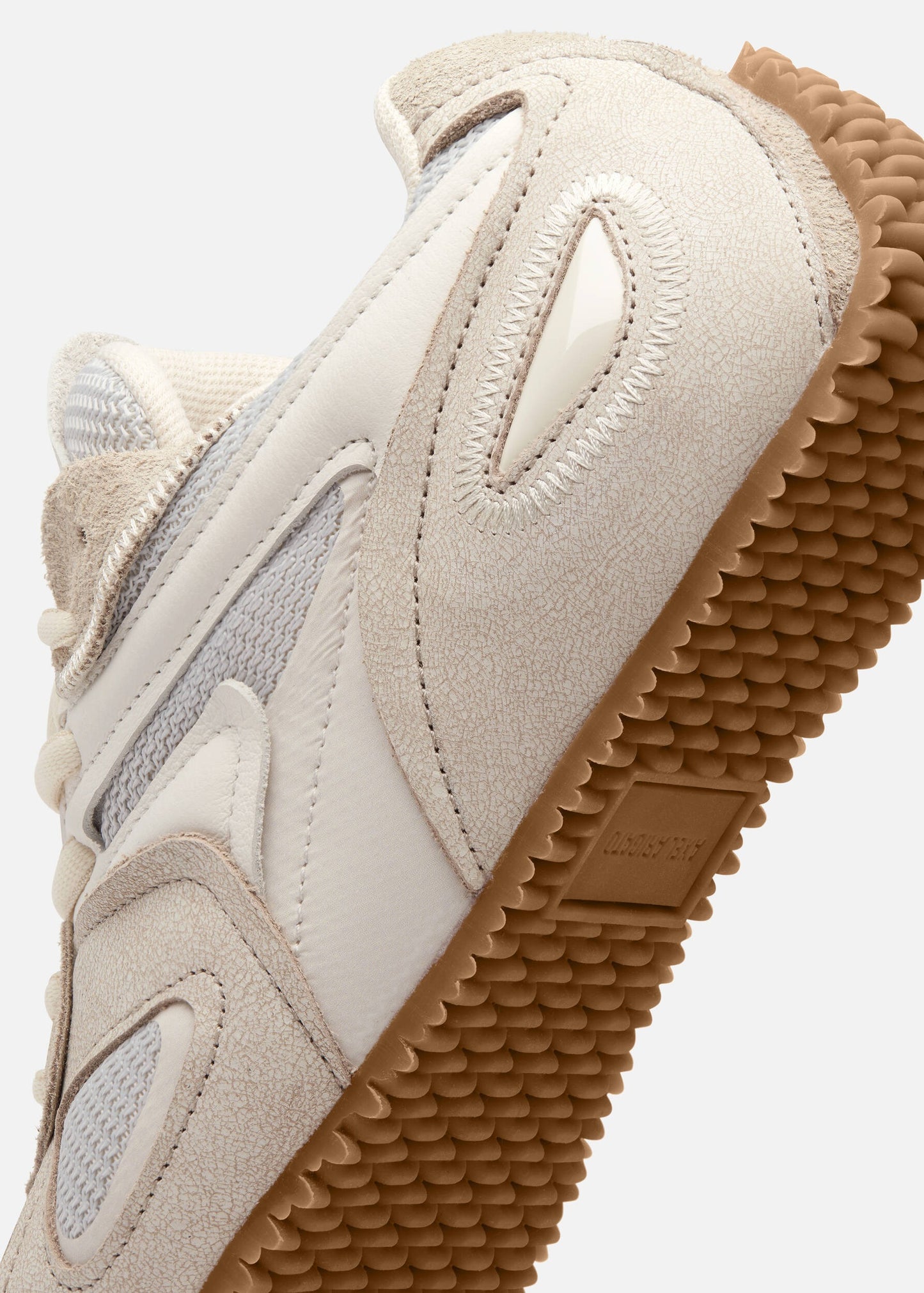 Tenis Axel Arigato Slow Runner Mujer