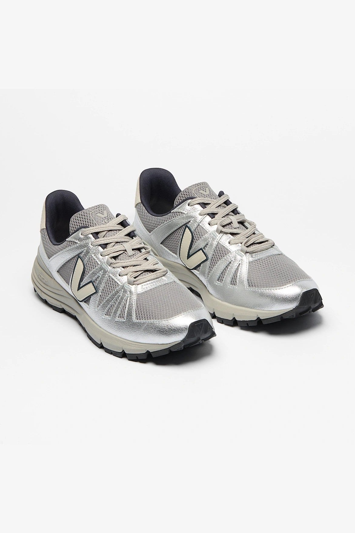 Tenis Veja De Hombre Salar Alveomesh Pierre Plata