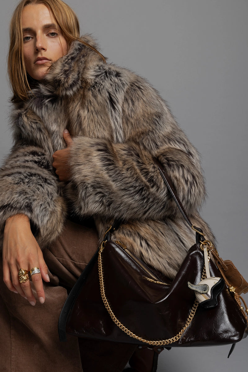 The Slouchy Shoulder