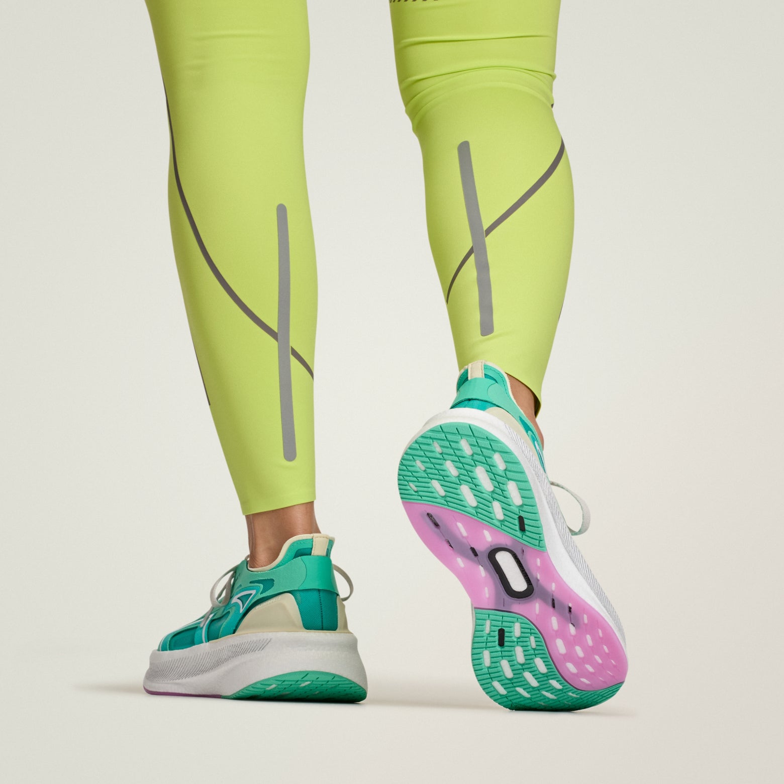 Tenis Adidas by SMC Ultraboost 5 Mujer