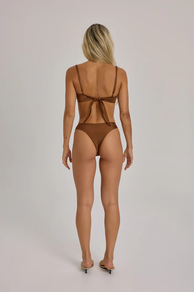 Top Bruna