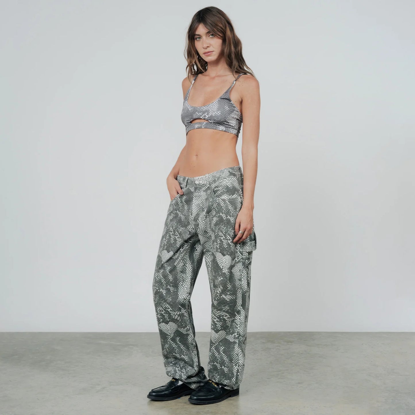 Top Cut-Out Python