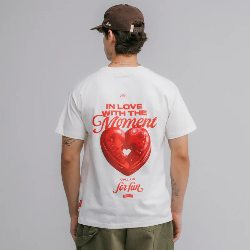 T-Shirt True X Smirnoff Love Crema