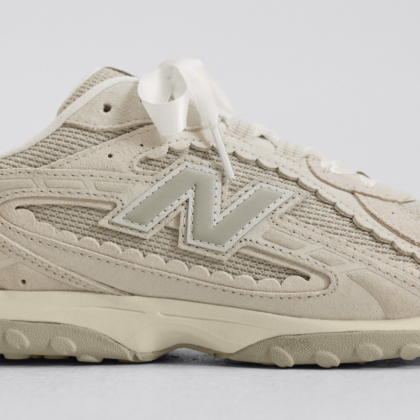 Tenis New Balance x Rosalia 204L de Unisex