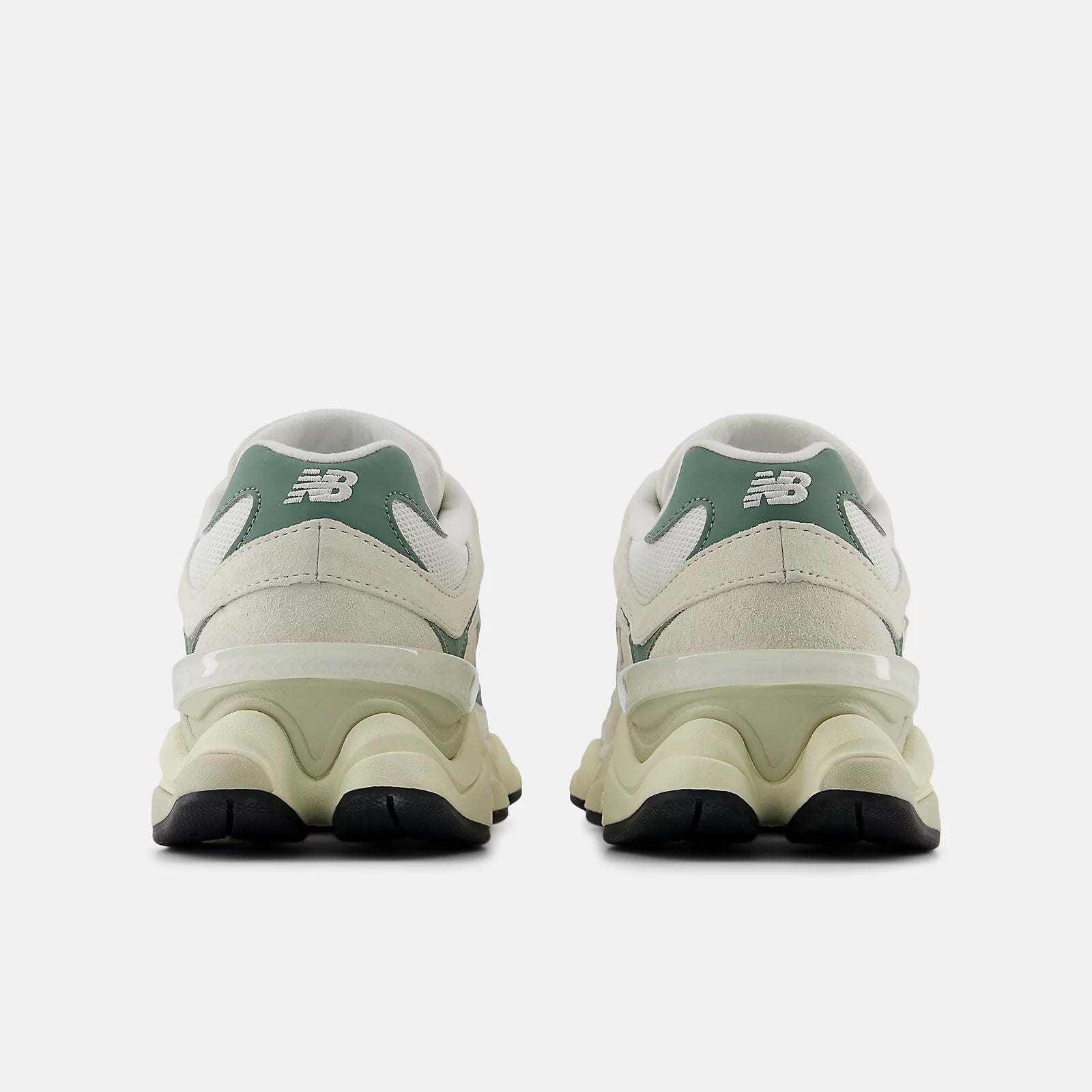 Zapatilla New Balance 9060 Linen Hombre