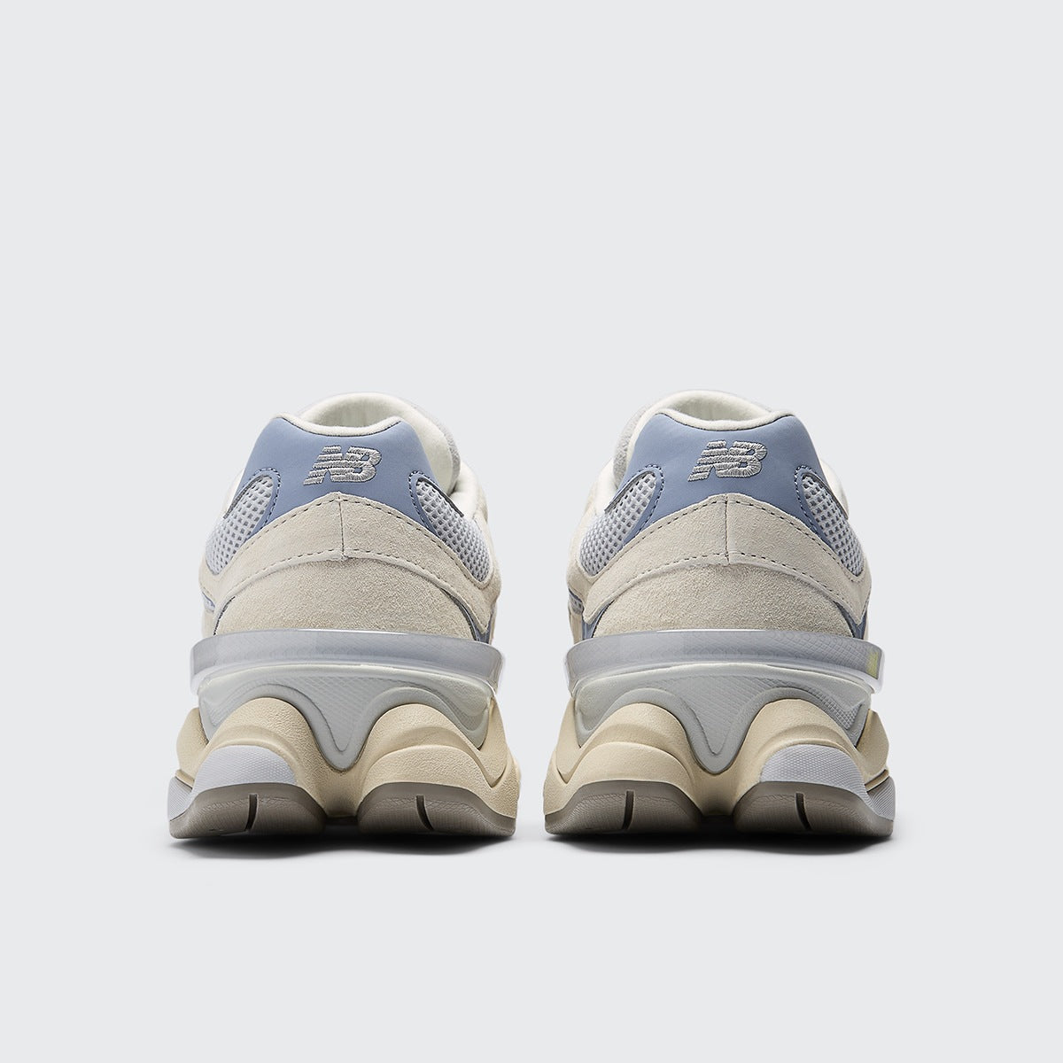 Zapatilla New Balance 9060 Pearl Grey Mujer