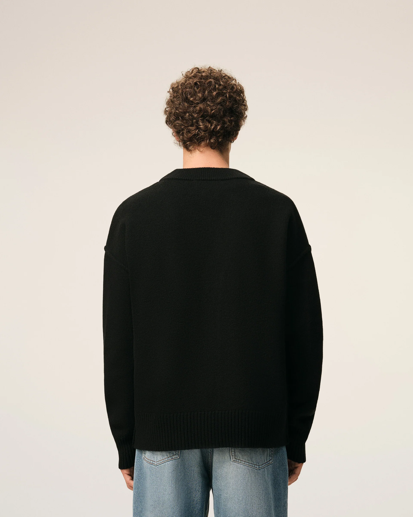Cárdigan De Lana Negra Con Detalles Contrastantes De Ami De Coeur Unisex