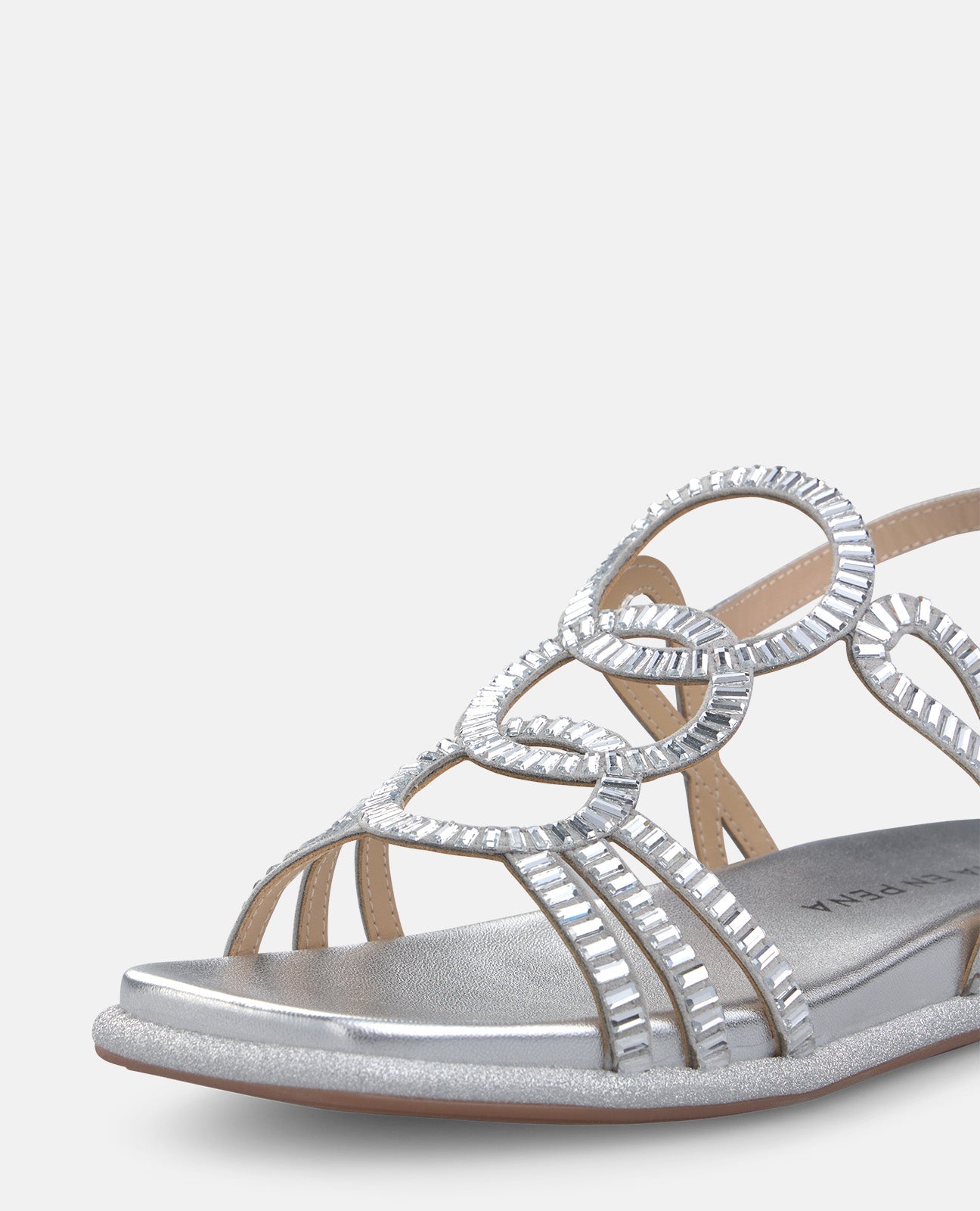 Sandalia Plana Con Tiras