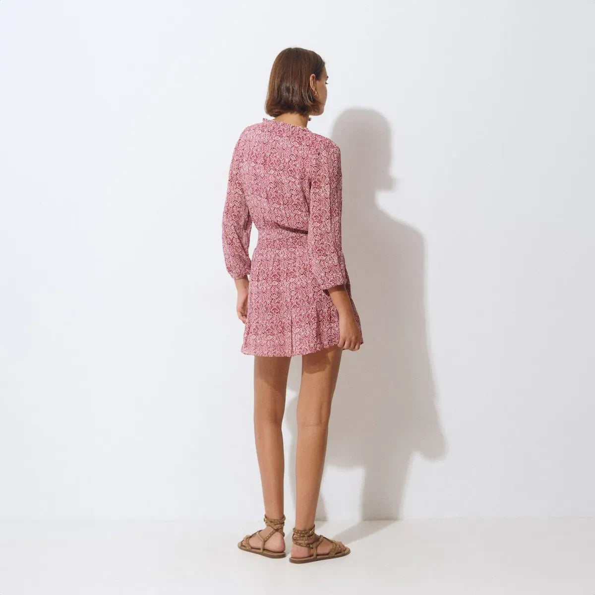 Mini Vestido Estampado Ikat Smock Cintura