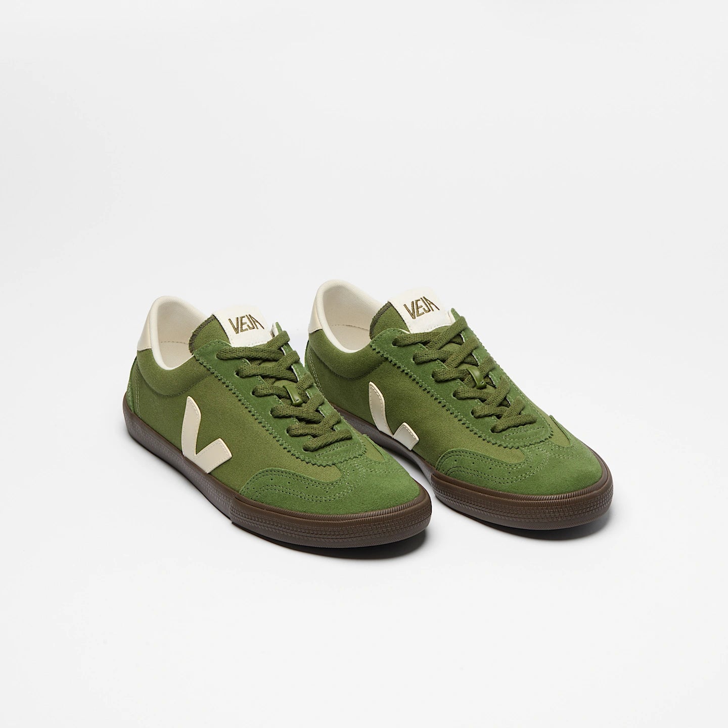 Tenis Veja De Hombre Volley Canvas Militar Pierre Eagle