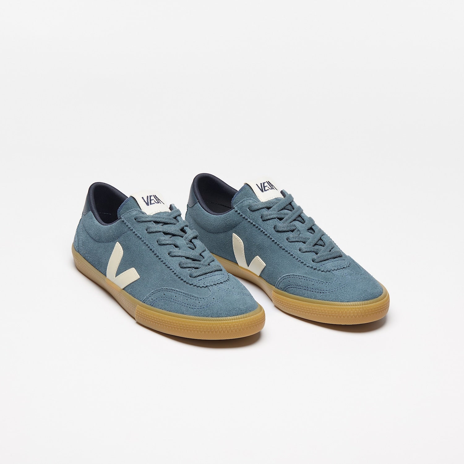 Tenis Veja De Hombre Volley Suede