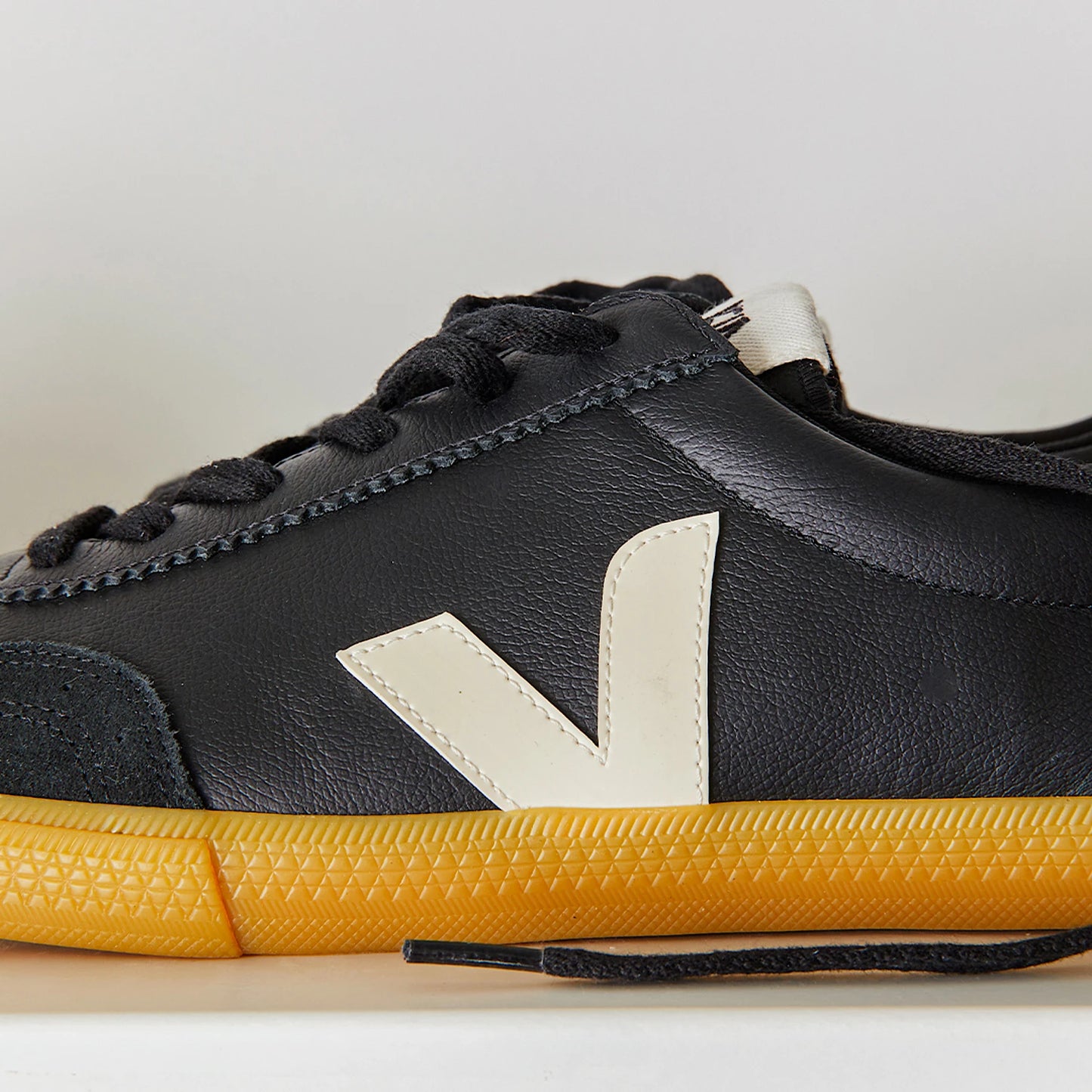 Tenis Veja De Mujer Volley Pierre O.t