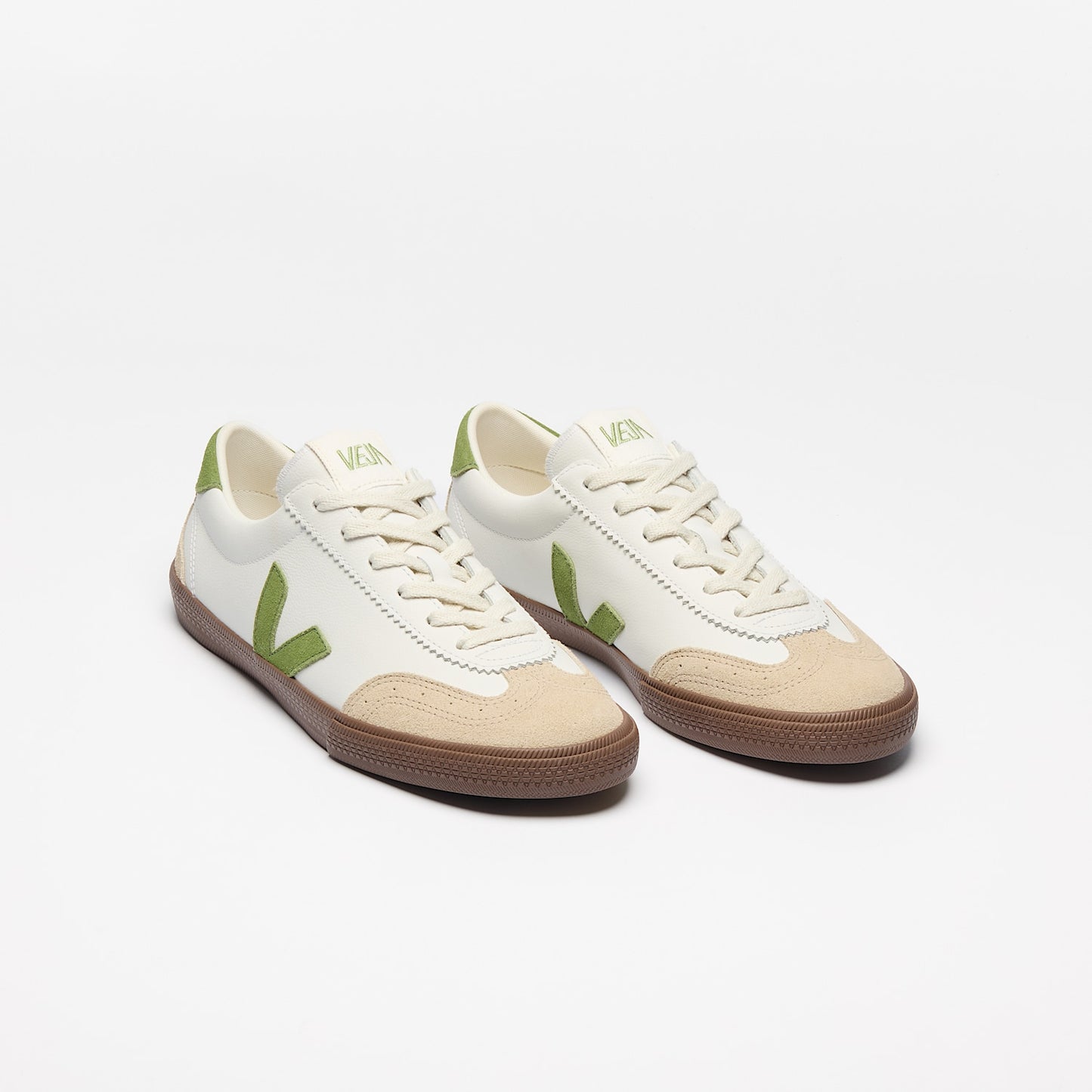 Tenis Veja De Mujer Volley O.t. Leather