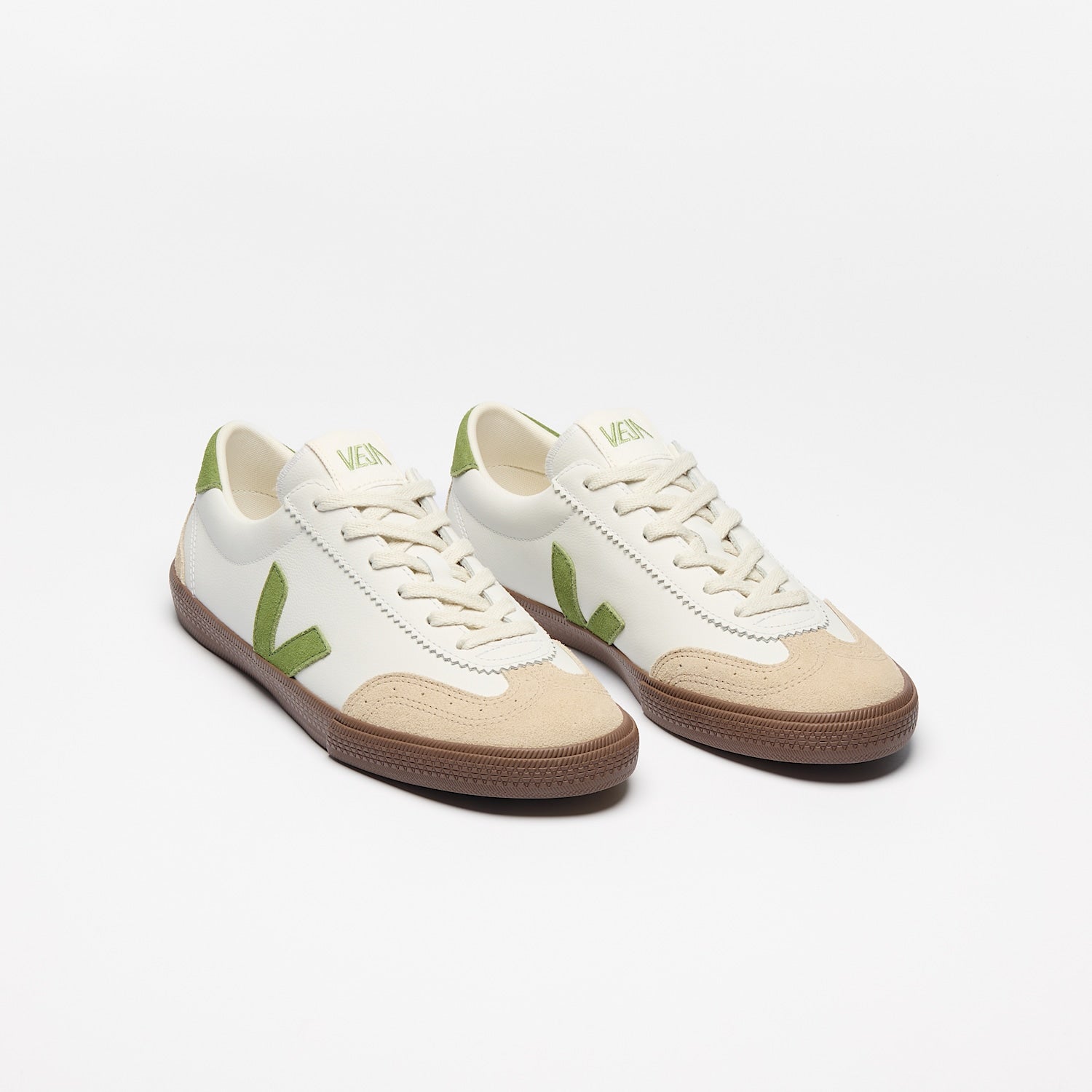 Tenis Veja De Hombre Volley O.t. Leather