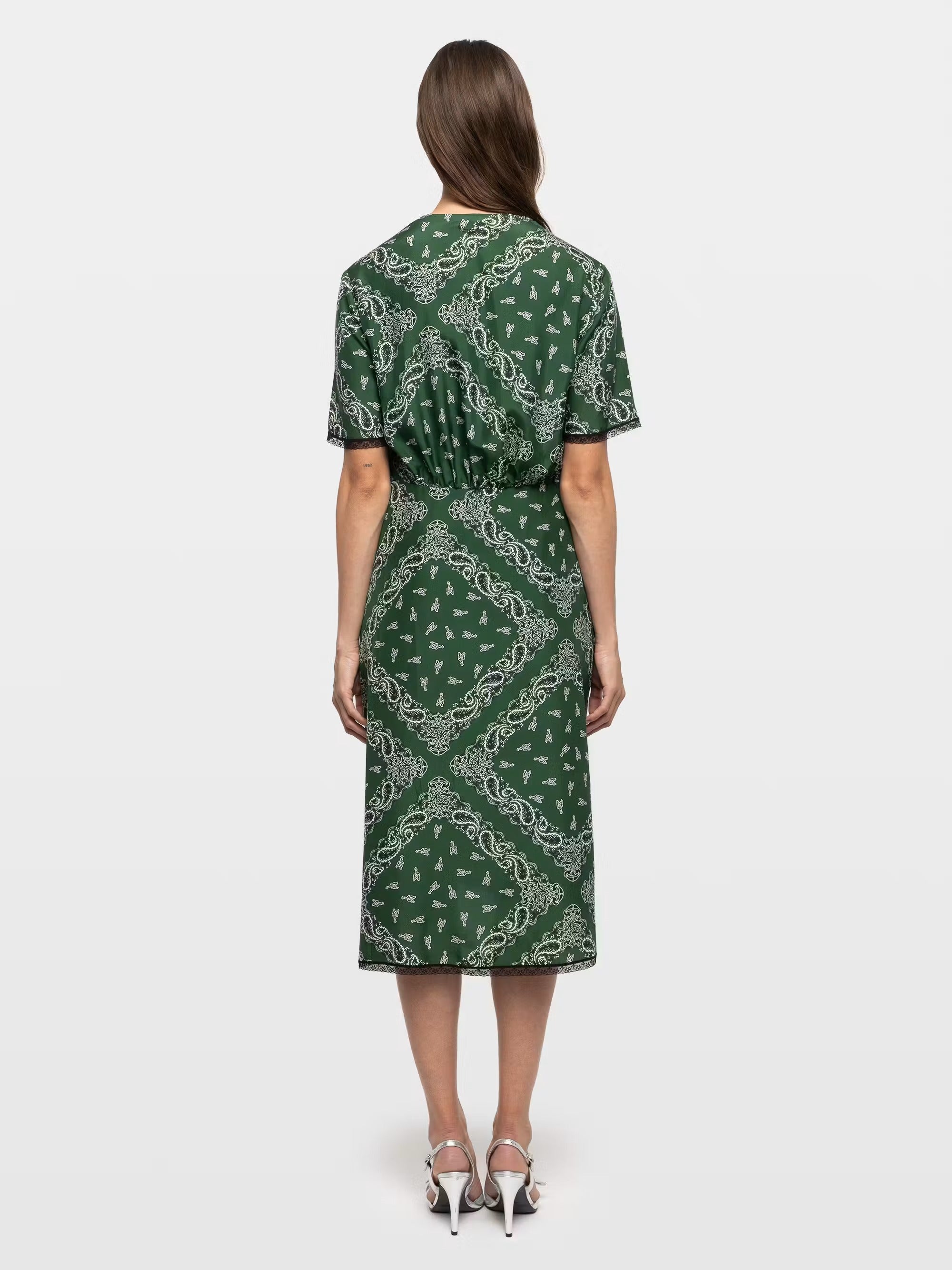 Midi Vestido Reforme Silk Bandana