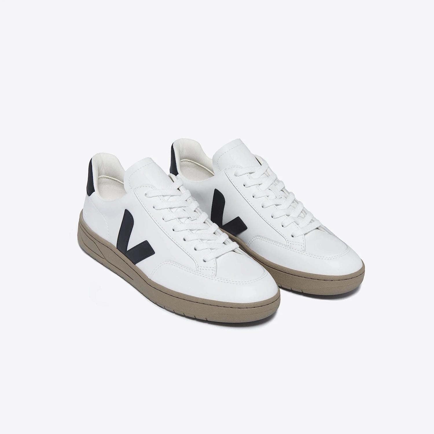 Tenis Veja de Hombre V-12