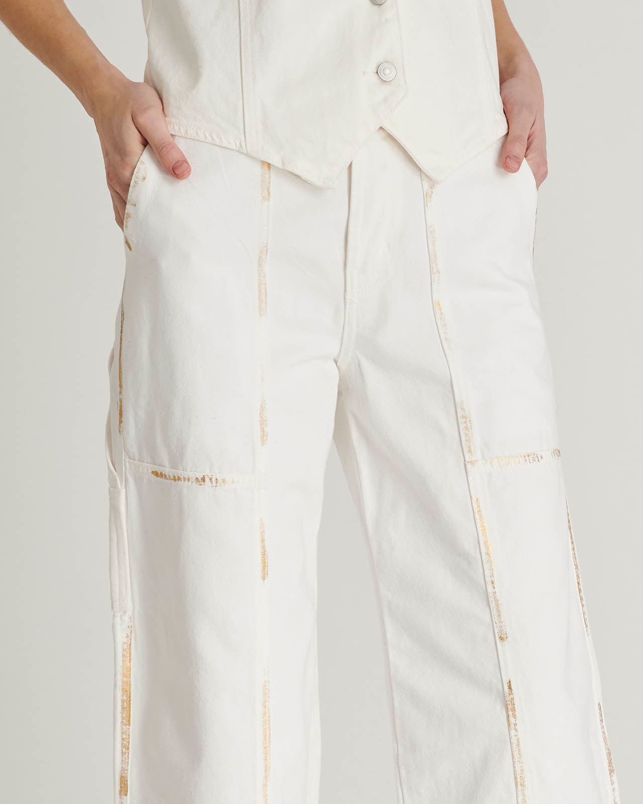Pantalón Foil NOT A UNIFORM PANTALONES Malva CO