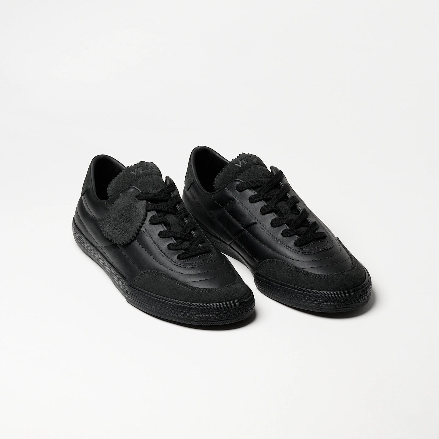 Tenis Veja de Hombre Panenka Leather Veja & Arpenteur