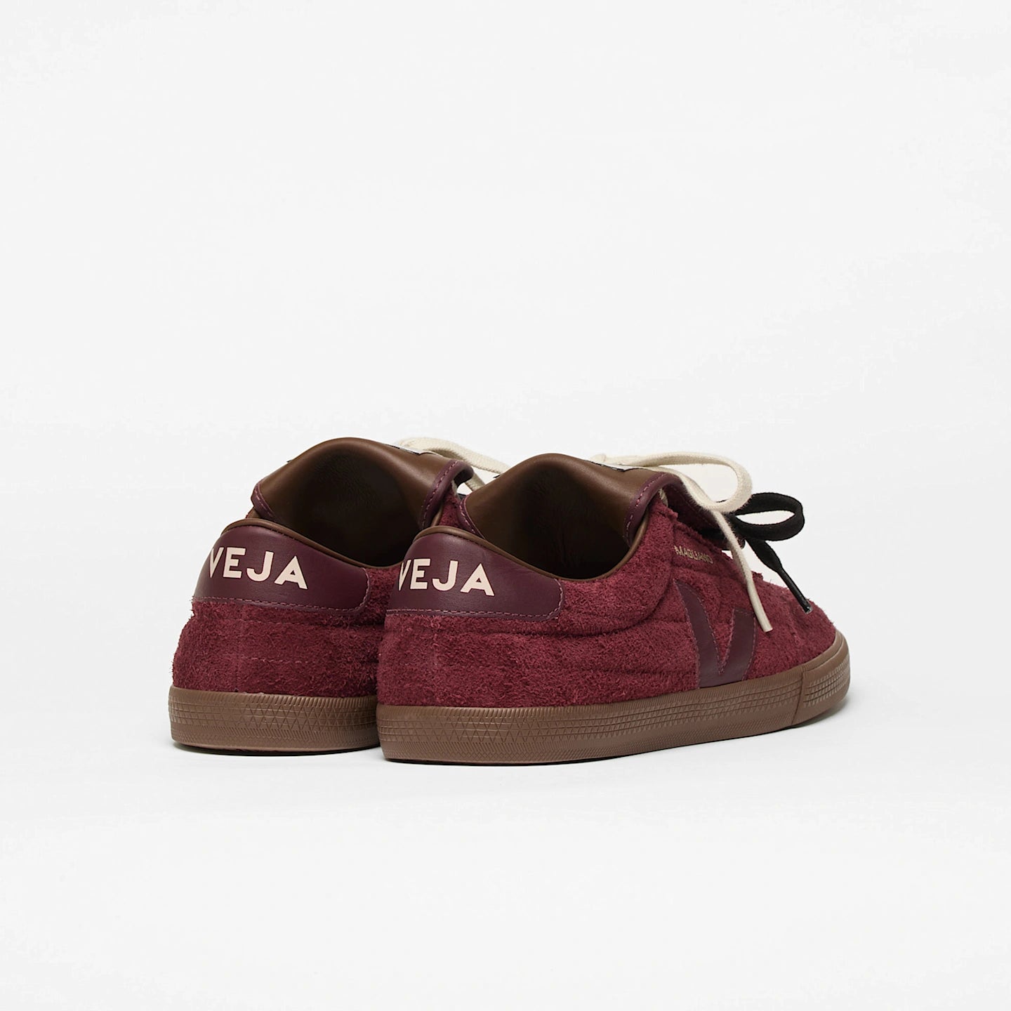 Tenis Veja de Mujer Panenka Suede Veja X Magliano