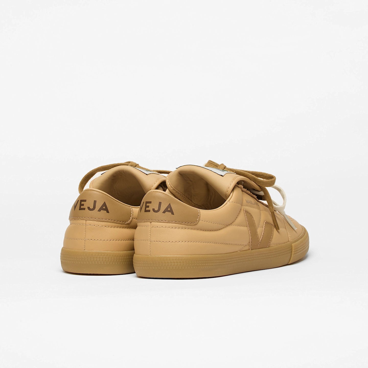 Tenis Veja de Mujer Panenka Leather Veja X Magliano